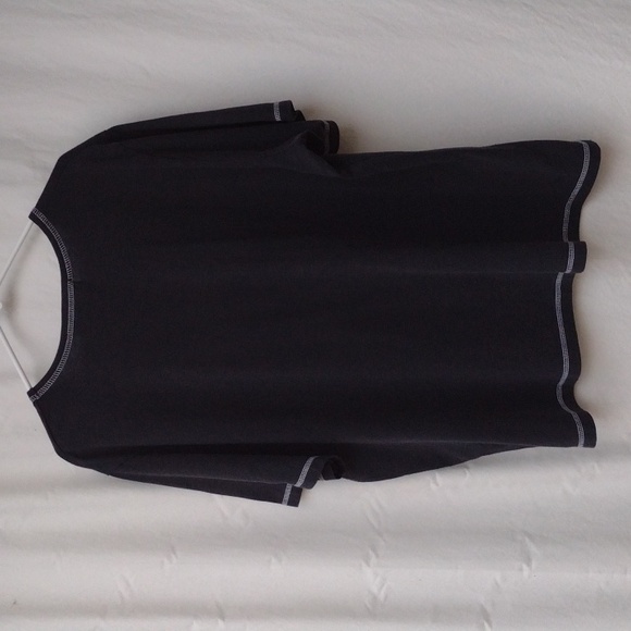 VTG Just Because Clothing Black Eiffel Tower T-shirt - Picture 2 of 7